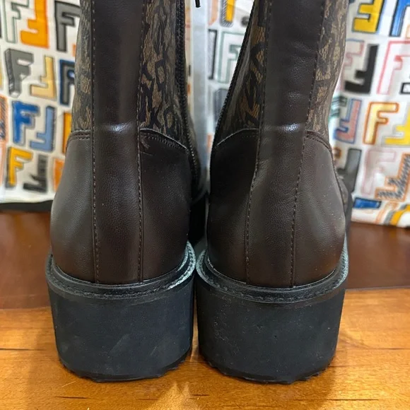 DKNY Roselyn Ankle Lace Up Signature Block Combat Boots - Picture 4 of 5